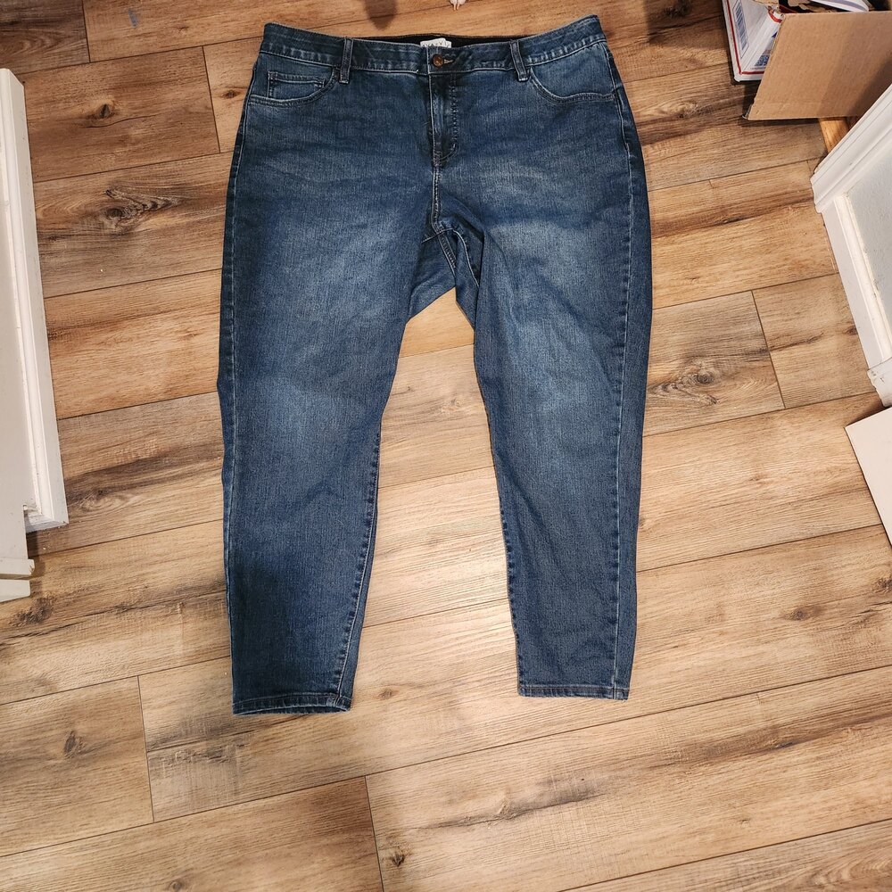Ava & Viv Jeans Blue Denim Straight Leg Size 20